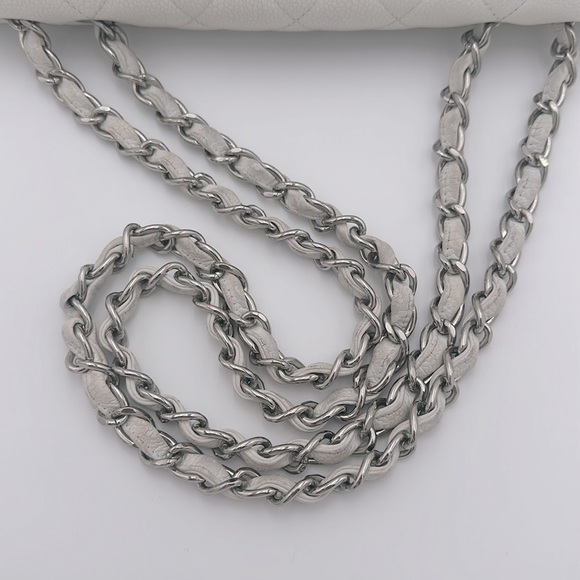 Authentic Caviar White Single Flap Jumbo CHANEL Bag with Box - Picture 13 of 17